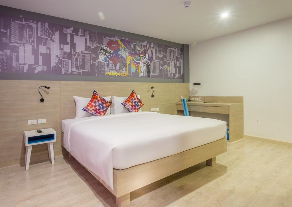 Hotel Ibis Styles Bangkok Sukhumvit 50 Extérieur photo